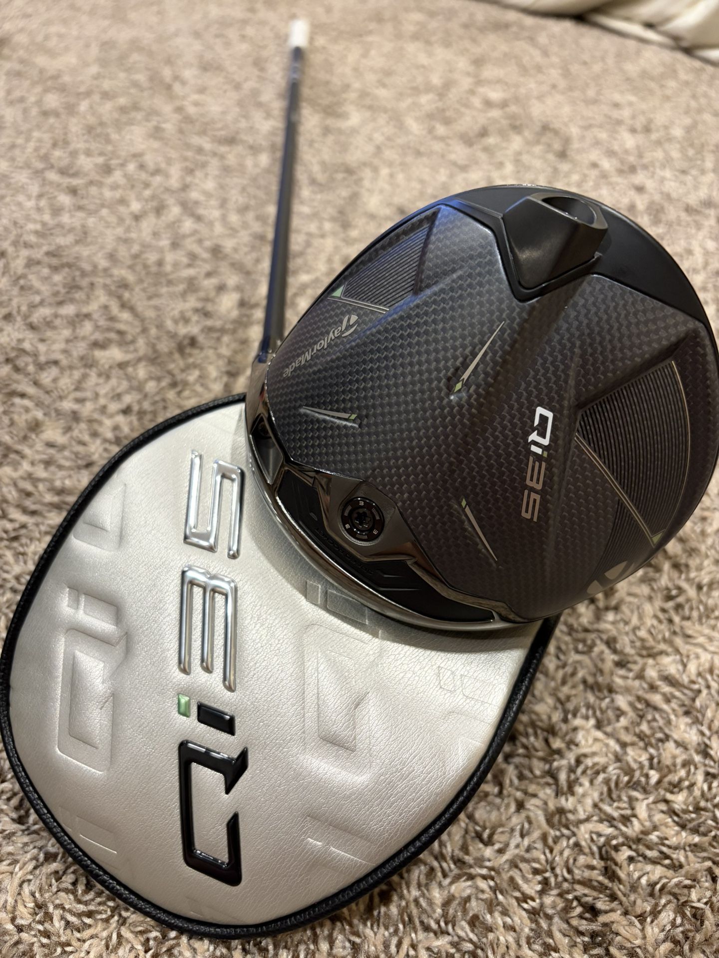 Taylormade Qi35 Driver 10.5 With Stiff Shaft