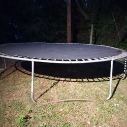Trampoline 