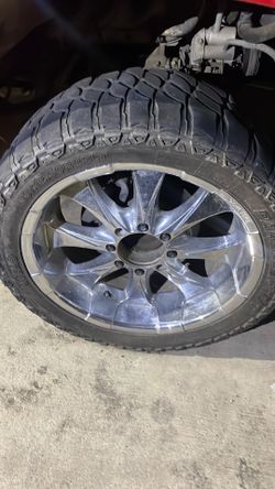 Chevy 8 lugs Wheels