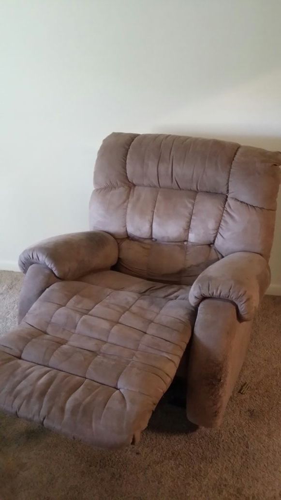 Space saver recliner