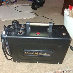 Black Widow Airbrush Compressor 