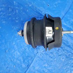INFINITI Q50 3.0 TURBO RWD ENGINE MOTOR MOUNT ( INFINITI PARTS)