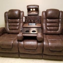 Game Zone Bark Power Reclining Sofa / couch