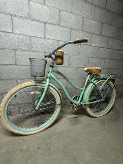 Mint Green Beach Cruiser Bike with Basket – Needs TLC