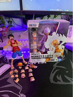 Gear 5 Luffy with Romance dawn luffy plus extras Shfiguarts