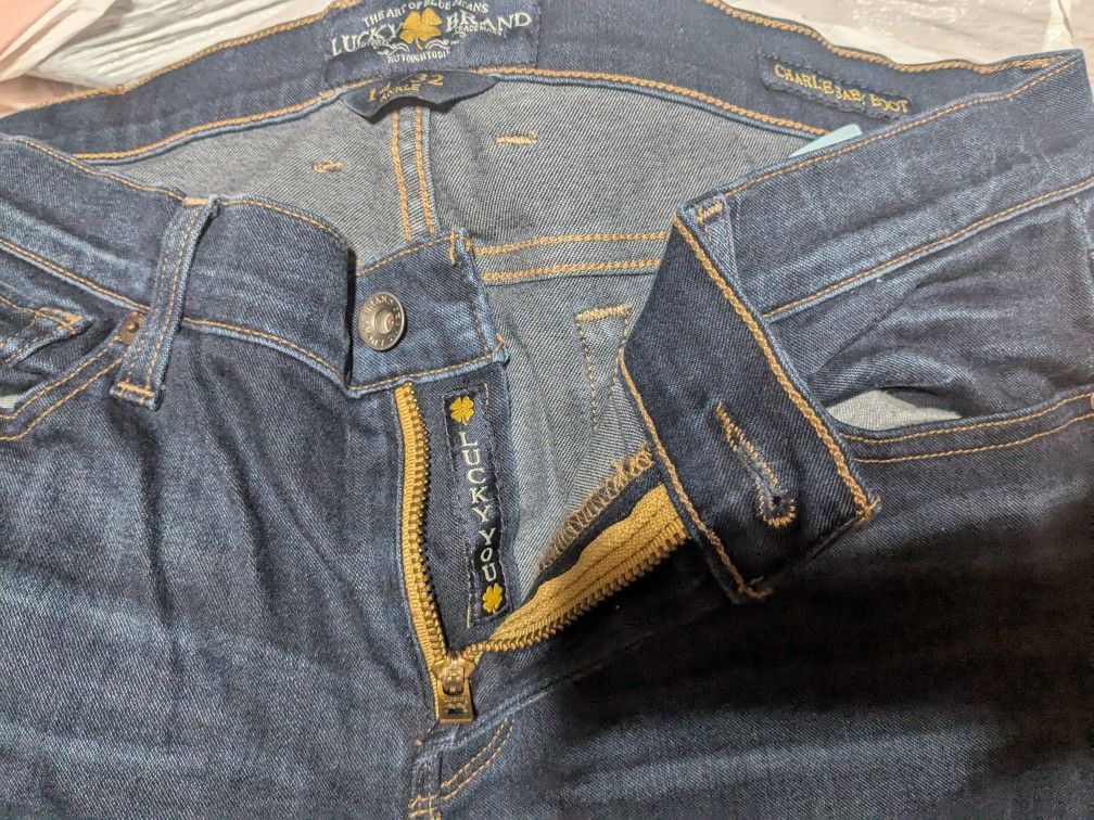 Lucky Jeans