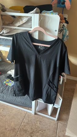 Black V-Neck Short Sleeve Scrubs
