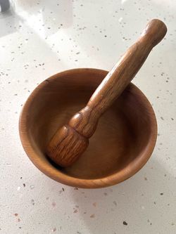 Wooden Mortar and Pestle Set in Warm Brown - Classic Kitchen Tool-Spices