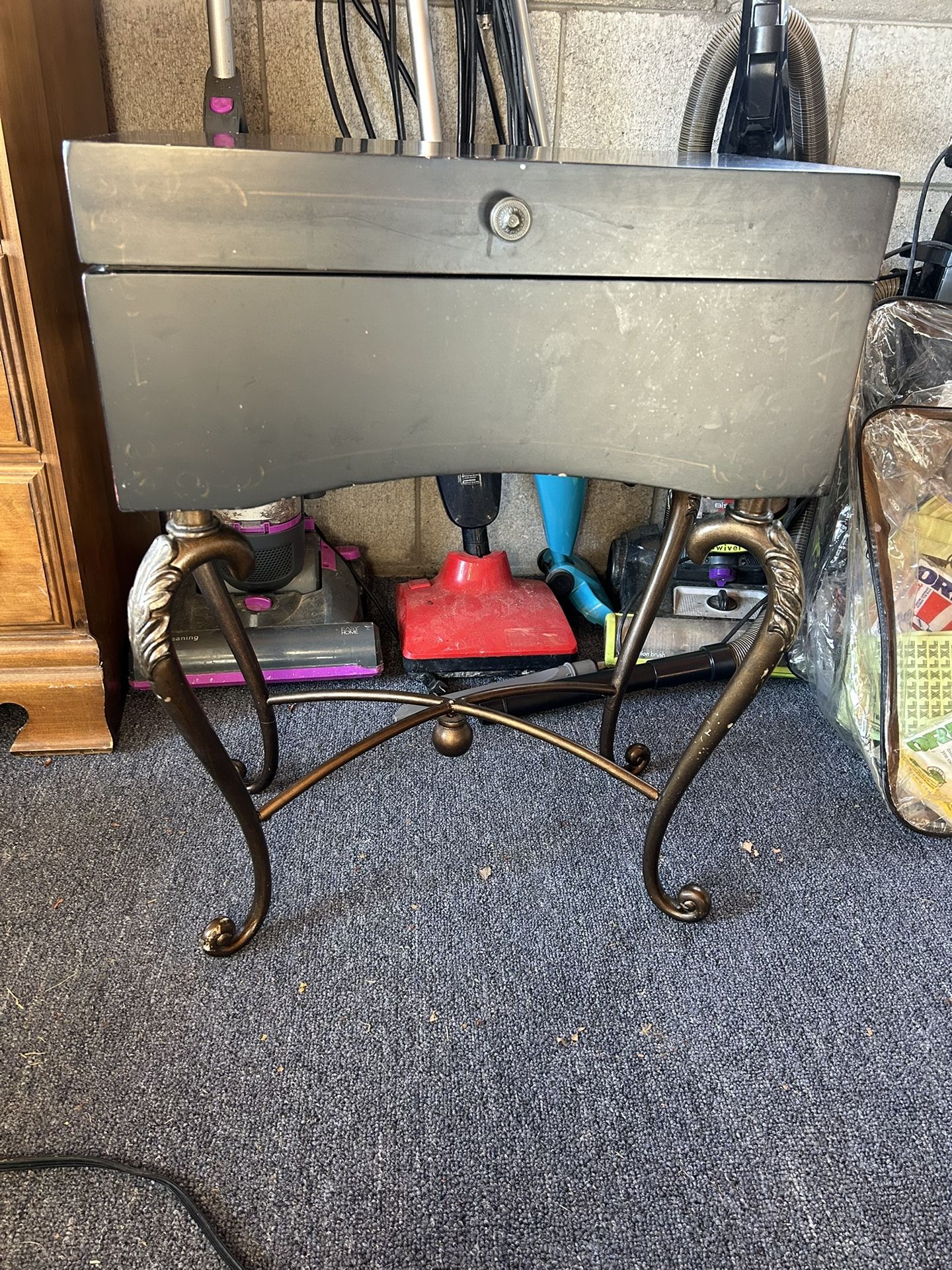 Nice End Table Or Bedside Table, Wooden Box With Lift Up Top On Metal Ornate Legs