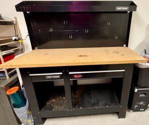 CRAFTSMAN Work bench & Stool