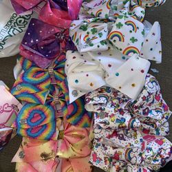 Big Jojo Siwa bows 
