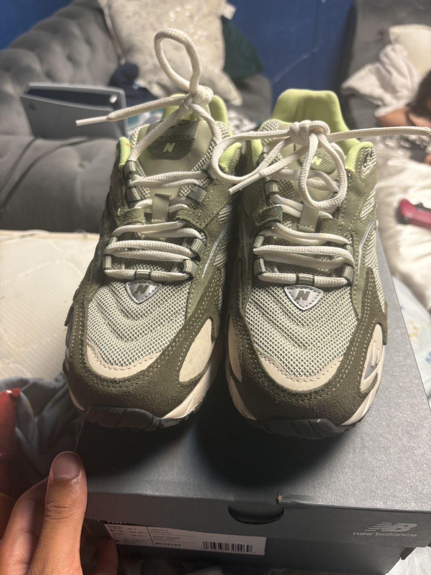725V1 New Balance