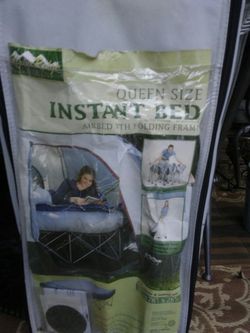 Queen Air Matress Stand