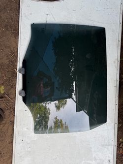 2007-2012 GMC Arcadia door glass