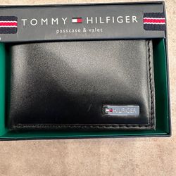 Tommy Hilfiger Men’s Leather Wallet