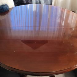 Thomasville Hutch, Round Table And Chairs