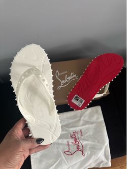 Size 8 ladies white sandal