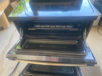 Double oven Electric range with built in air fryer