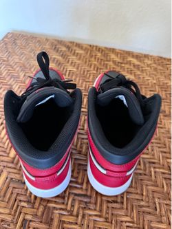 Air Jordan Nike 1 Mid GS Red Black White DQ8423-061 Size 5Y Youth Boys - Very Good Condition