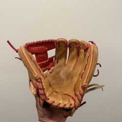 RARE Dec 2015 GOTM Sweet Lou OG release Wilson A2K