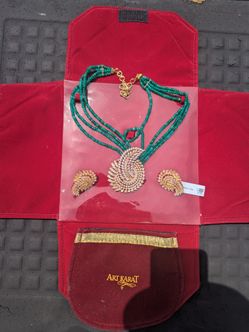 Art Karat Green Beaded Necklace & Earring Set – Handmade India