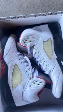 Tenis deportivos Jordan 5 para hombre size 8