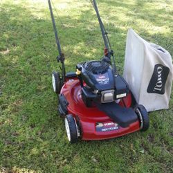 TORO RECYCLER SELFPROPELLED 149  CC POWERED BY KOHLER 
