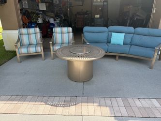 set of Tropitone Corsica outdoor furniture 2 swivel chairs sofa & fire pit