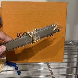 Louis Vuitton Pretty LV Reversible Belt