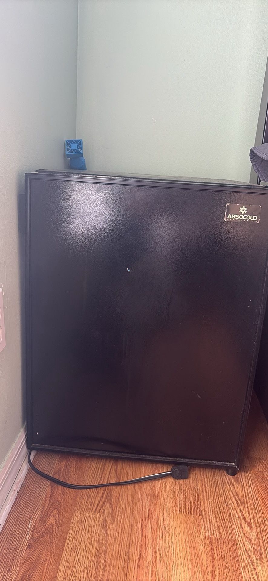 Mini Fridge 