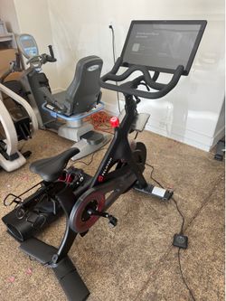 Peloton Gen 2 Spin Exercise Bike w/ 21" Screen