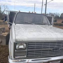 1984  Chevrolet Dump Truck
