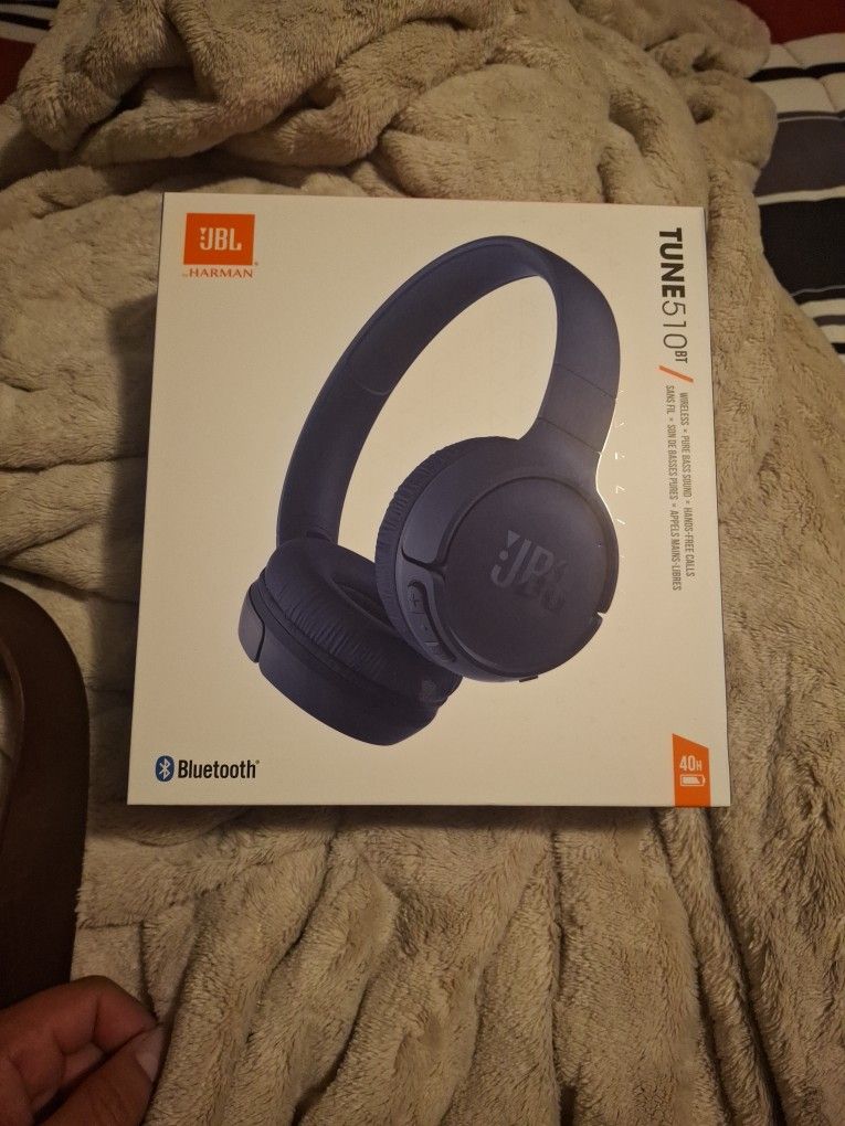 JBL Bluetooth Headphones