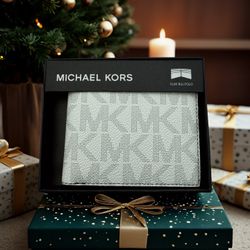 NWT Michael Kors Jet Set Men’s Slim Billfold Wallet in White Color, Sharp!