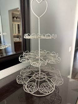 18 cupcake holder tower