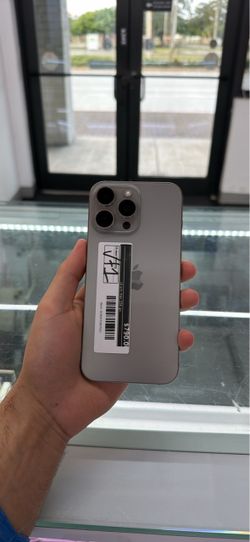 iPhone 16 Pro Max 256 GB (Unlocked)