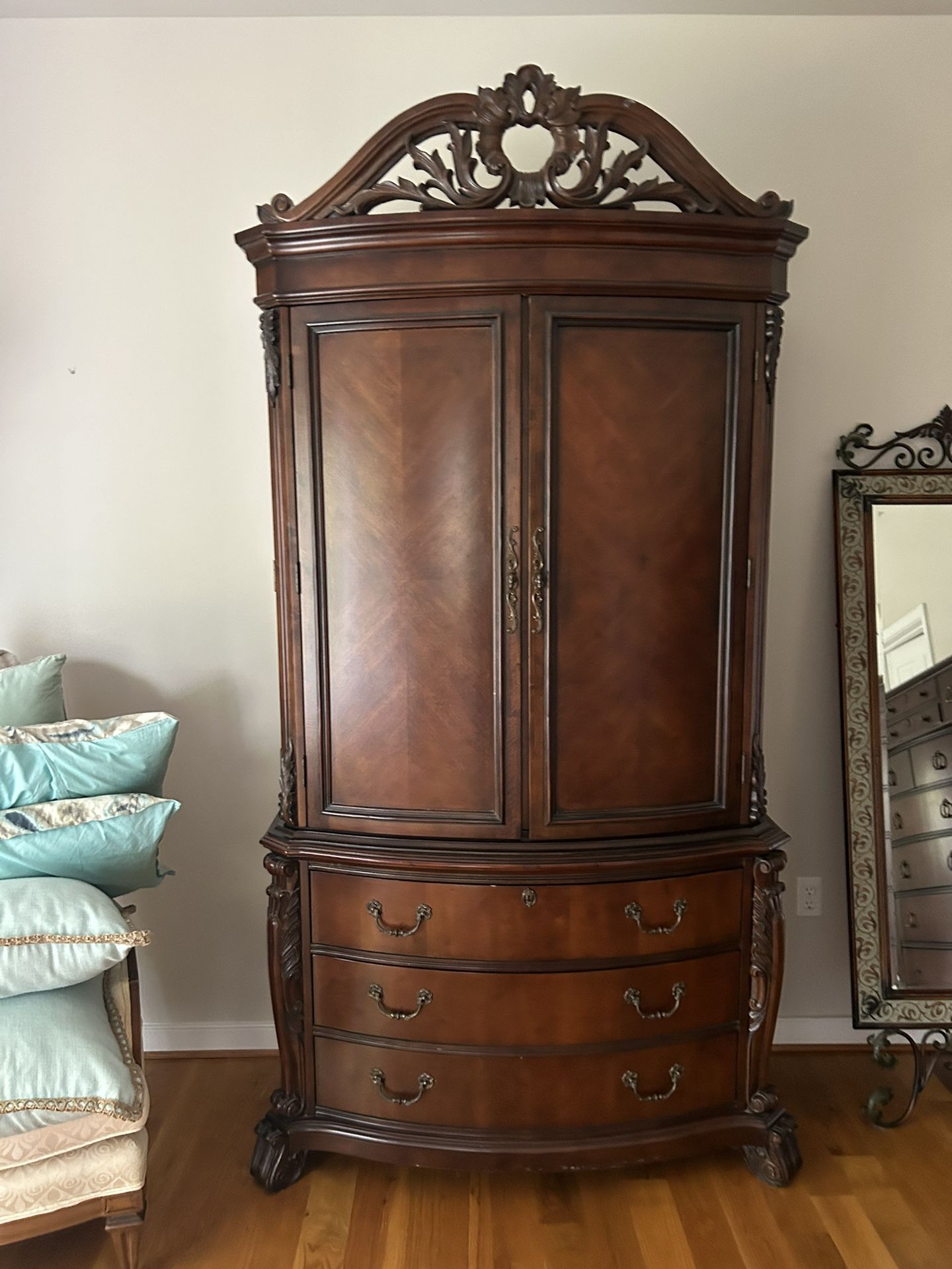 Pulaski  Foxcroft Armoire/dresser