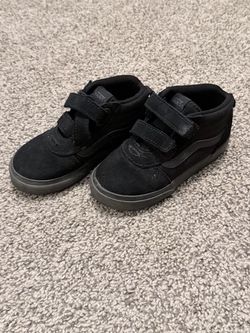 Vans Kids Mid-Top Black Sneakers 8 Toddlers