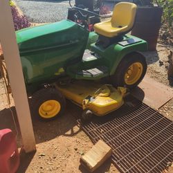 John Deer 345 With 50 Inch Deck