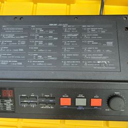  Yamaha QX21 Digital Sequence Recorder (MIDI Sequencer)