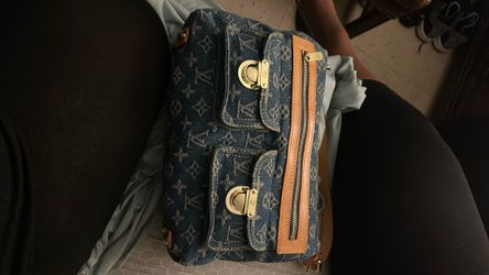 Louis Vuitton Purse