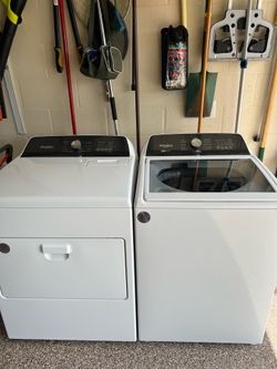 Whirlpool Top Loader Washer and Electric Dryer