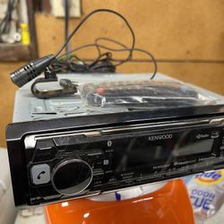 Kenwood Bluetooth/USB/  Head Unit 