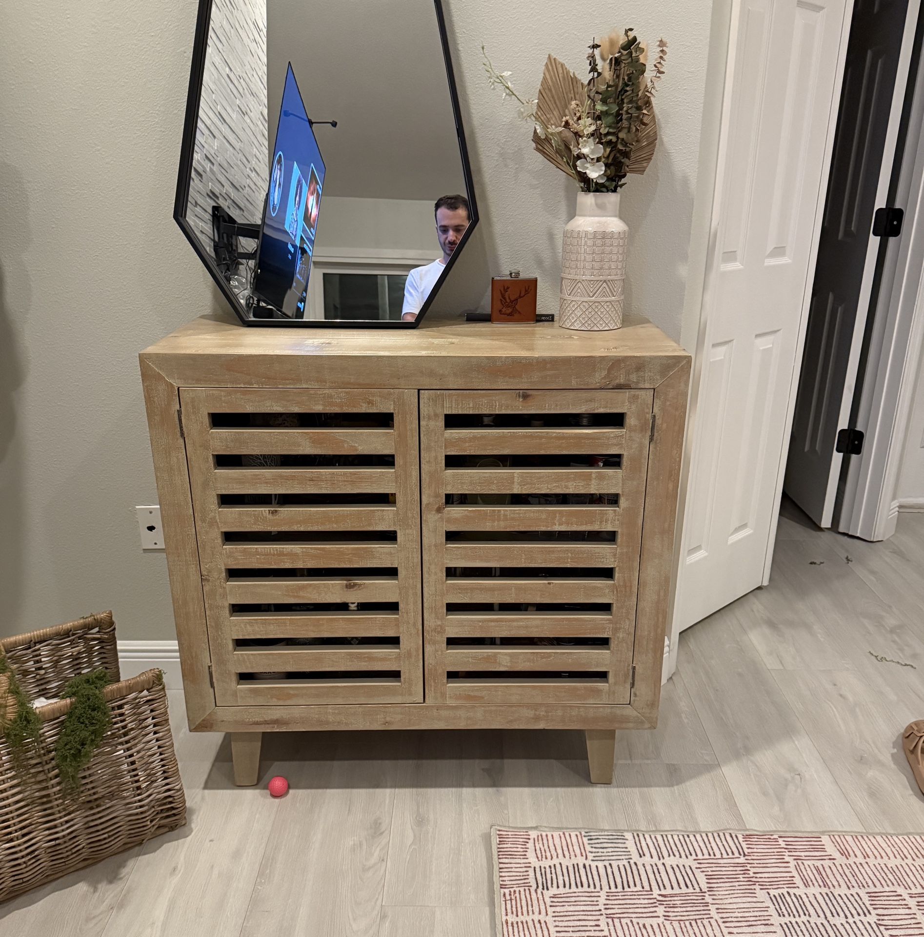 Bar cabinet Console