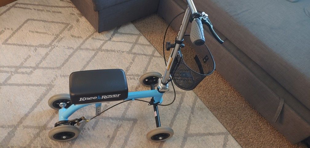 KneeRover Scooter