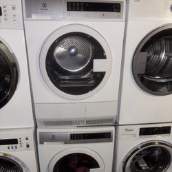 Electrolux Washer And Dryer Set On Good Working Condition 