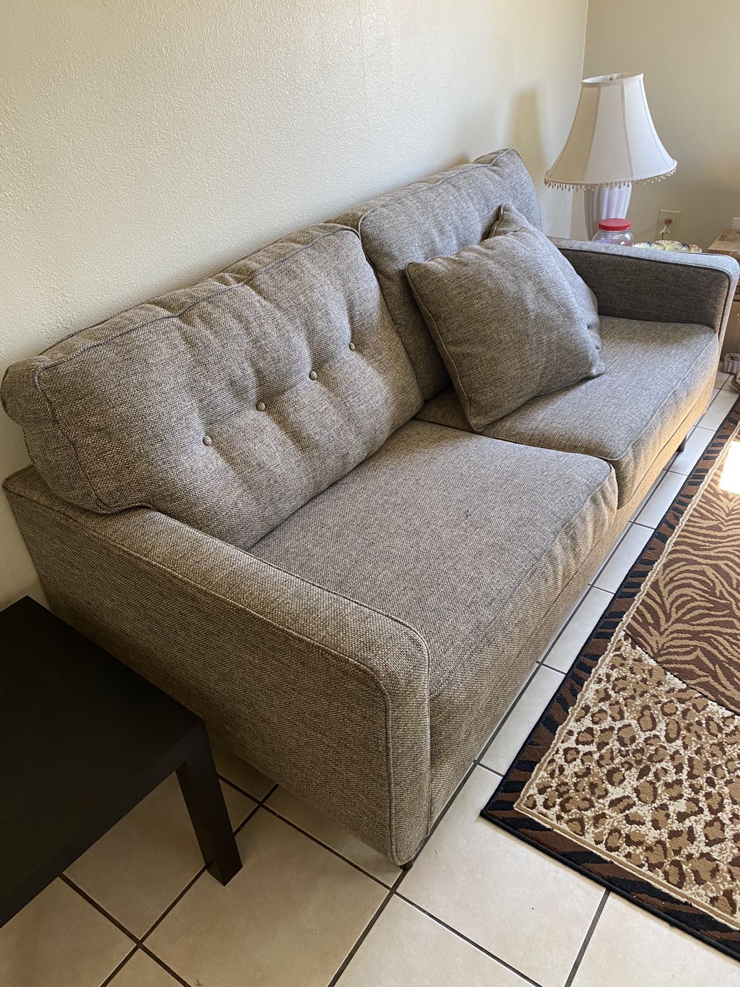 Like New Sofa 