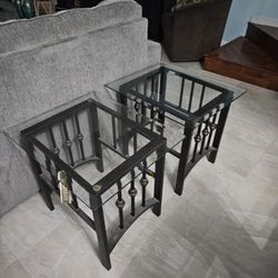 2 Matching End Tables 