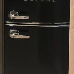 Galanz mini fridge