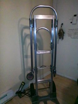 GEMINI MAGLINER JR AND SR 1000LB HAND TRUCK